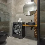 Bluszczowy, Myweek Apartment