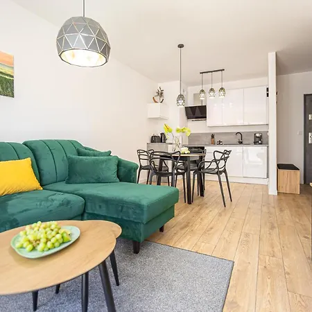 Bluszczowy, Myweek 아파트 쿠도바-즈루이